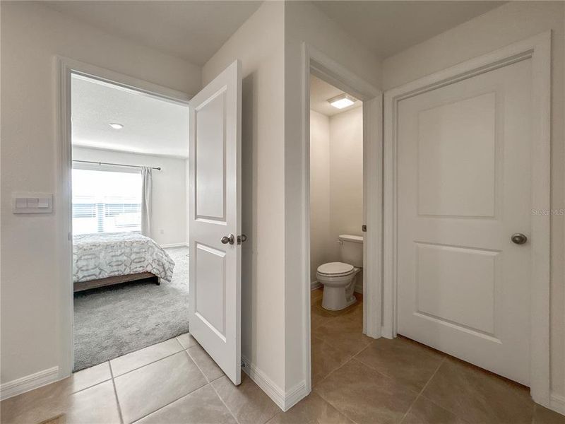 Furnished interior view inside a new home in Marion County Spot Lots, Ocala (Image 12).