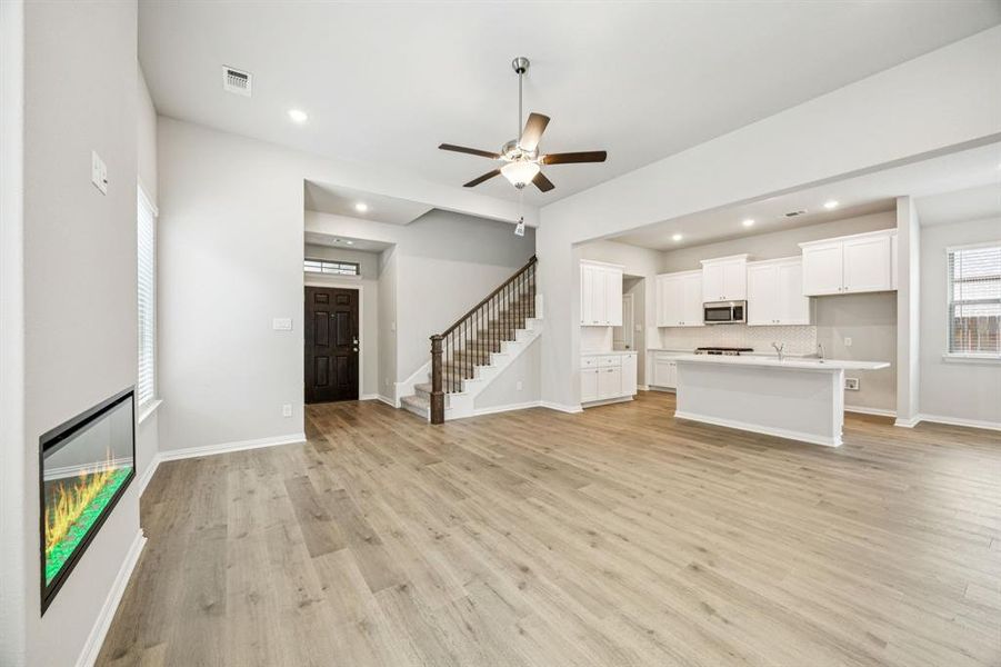 Spacious, unfurnished interior of a new home in Bel Air Village, Sherman (Image 9). Spacious, unfurnished interior of a new home in Bel Air Village, Sherman (Image 9).