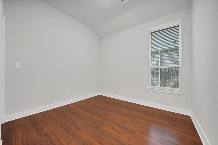 Spacious, unfurnished interior of a new home in , Fate (Image 21).