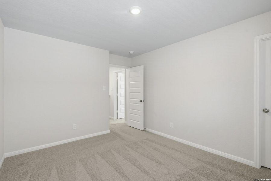Spacious, unfurnished interior of a new home in Timber Creek, San Antonio (Image 27). Spacious, unfurnished interior of a new home in Timber Creek, San Antonio (Image 27).