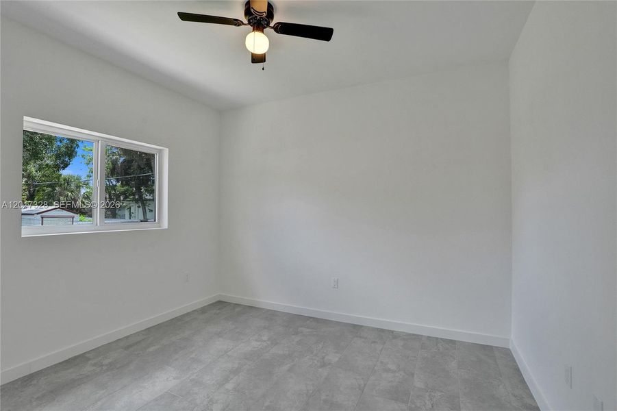 Spacious, unfurnished interior of a new home in , Fort Lauderdale (Image 25).