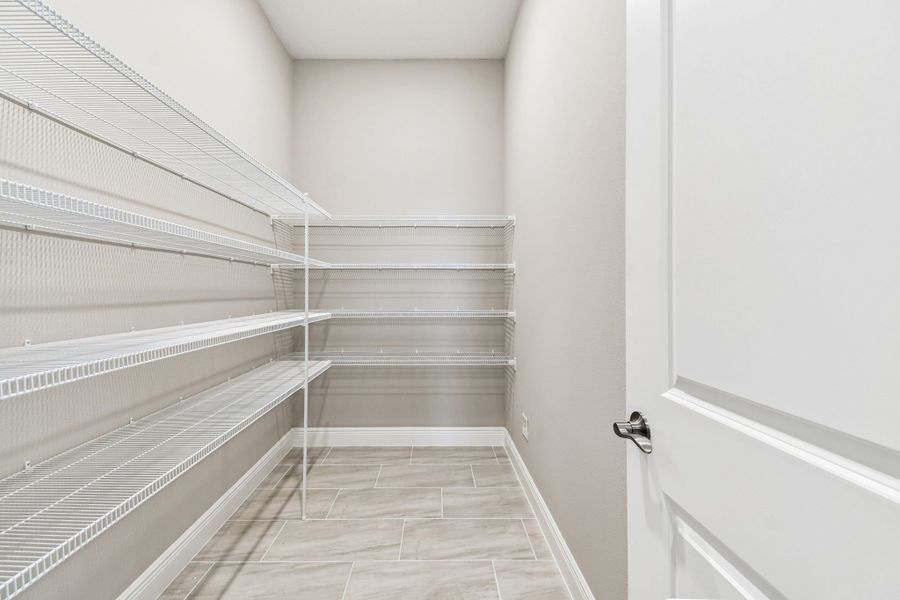 Spacious, unfurnished interior of a new home in River Preserve Estates, Parrish (Image 62).