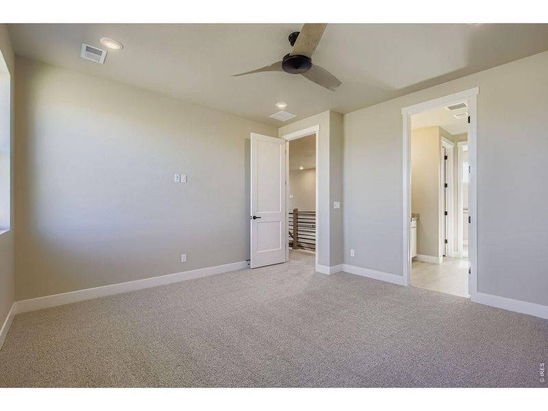 Spacious, unfurnished interior of a new home in Country Club Reserve – Fort Collins, Fort Collins (Image 23).