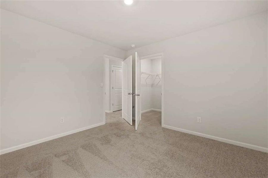 Spacious, unfurnished interior of a new home in Poplar Preserve, Newnan (Image 21).