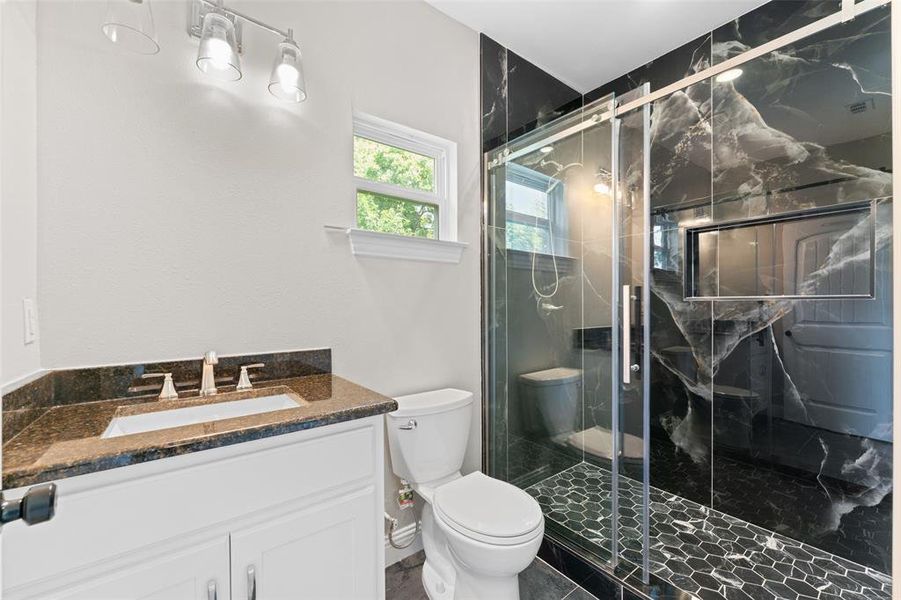 Furnished interior view inside a new home in , Dallas (Image 7).