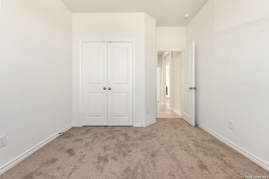 Spacious, unfurnished interior of a new home in Knox Ridge, Converse (Image 27).