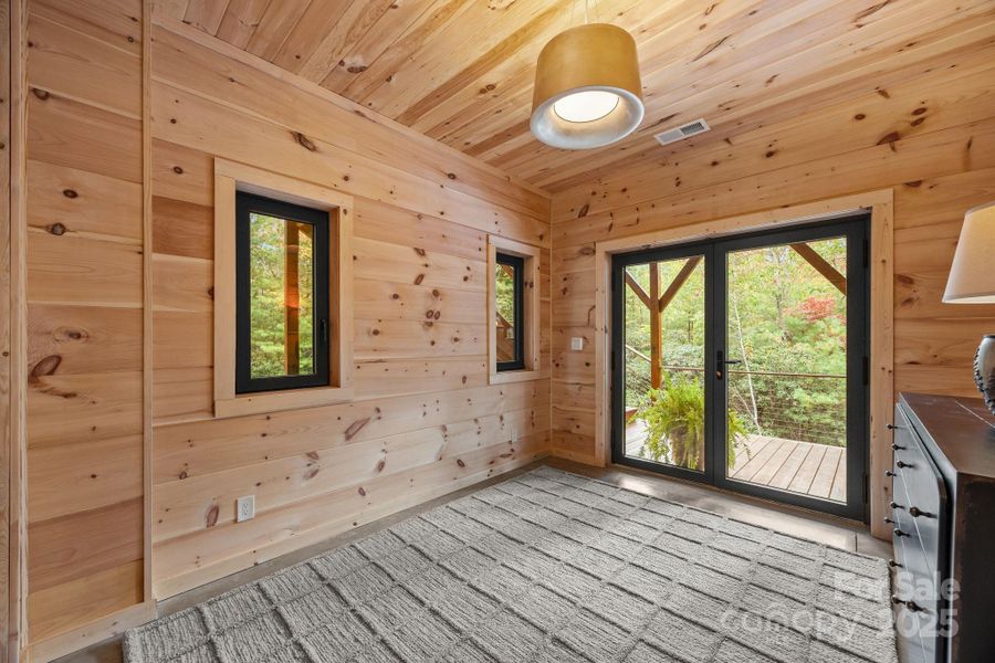 Image 31 of a home in .