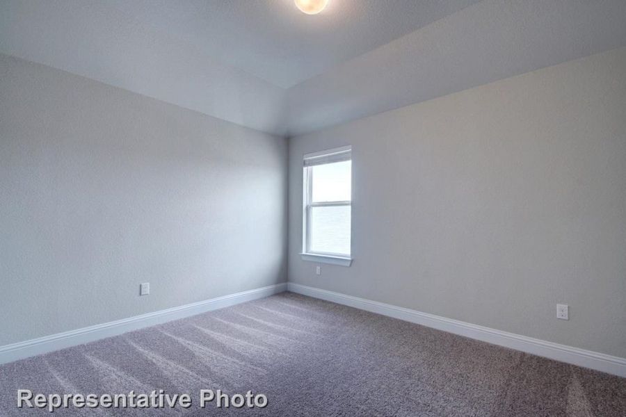 Representative unfurnished interior of a home built from the Harvest Ridge 1950 by Brohn Homes in Harvest Ridge, Elgin (Image 11).