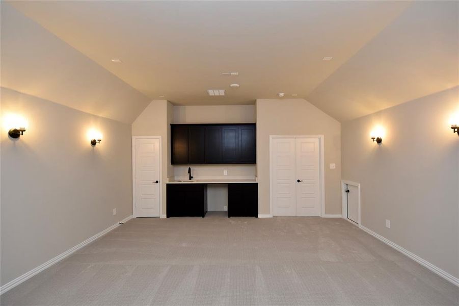 Spacious, unfurnished interior of a new home in , Prosper (Image 22).