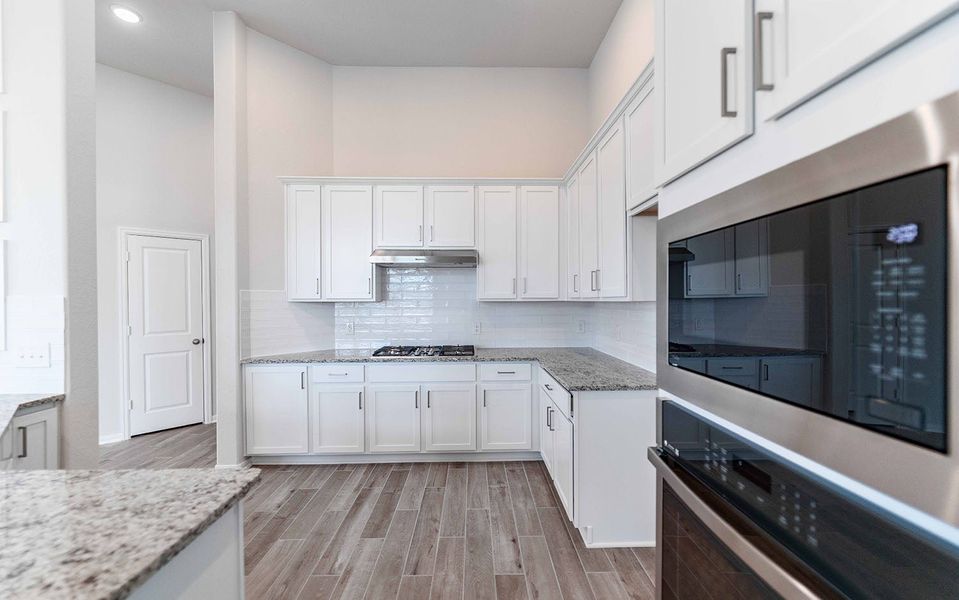Furnished interior view inside a new home in Bay Creek, Baytown (Image 3).