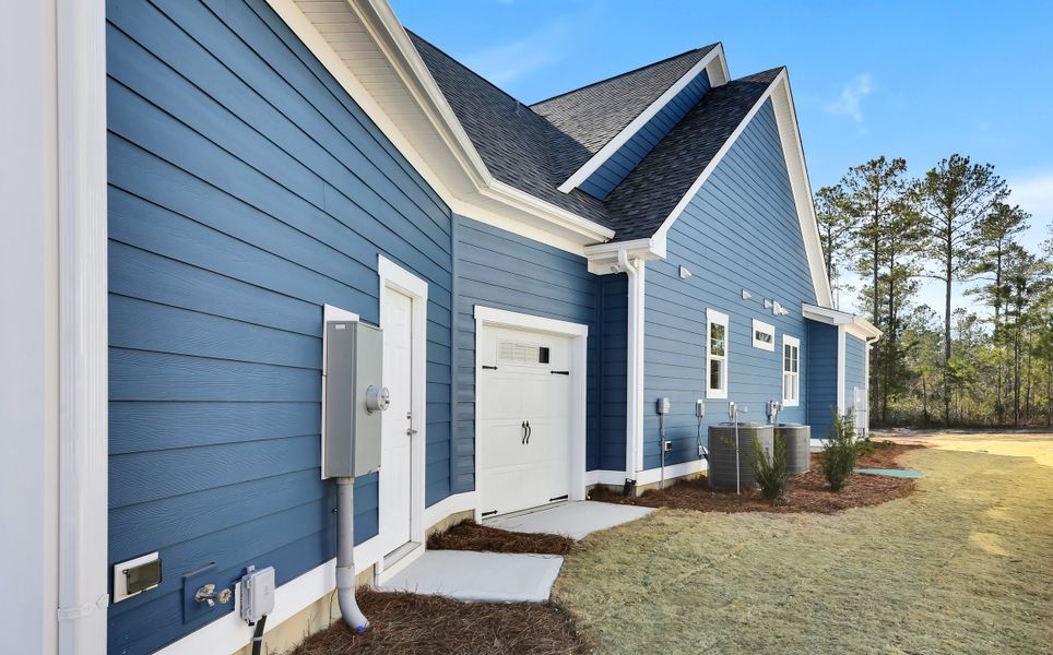 Representative exterior details of a home built from the Bar Harbour I by Kent Homes in St. James, Southport (Image 64).