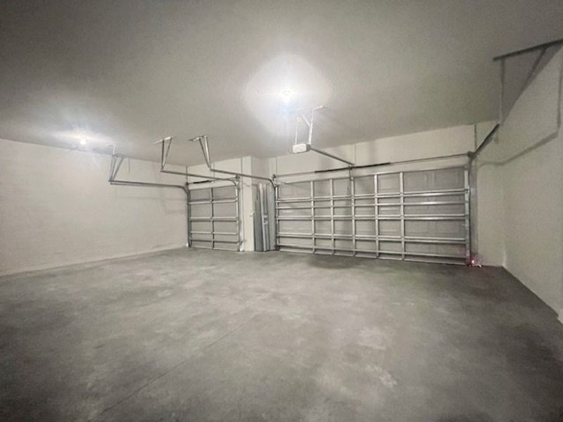 Spacious, unfurnished interior of a new home in Lakes At St Sebastian, Micco (Image 20).