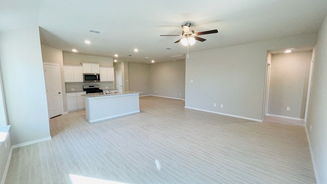 Spacious, unfurnished interior of a new home in Sunnycreek, Crowley (Image 13). Spacious, unfurnished interior of a new home in Sunnycreek, Crowley (Image 13).