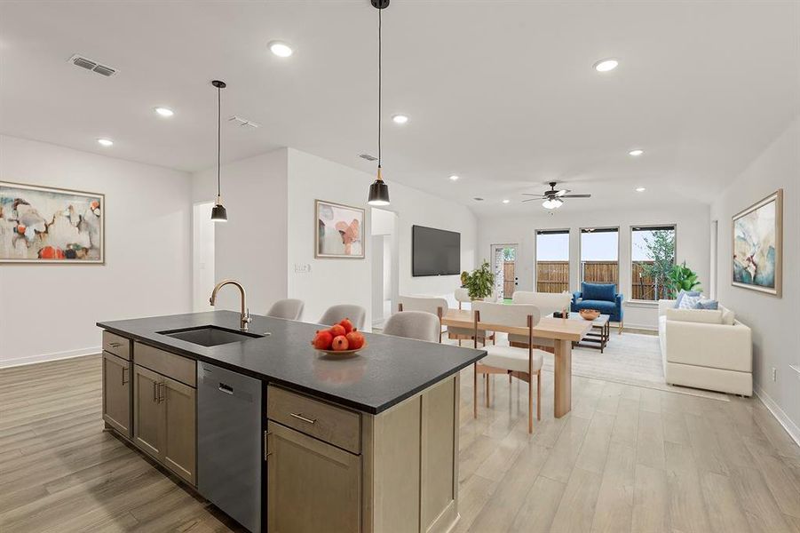 Kitchen VS Kitchen VS