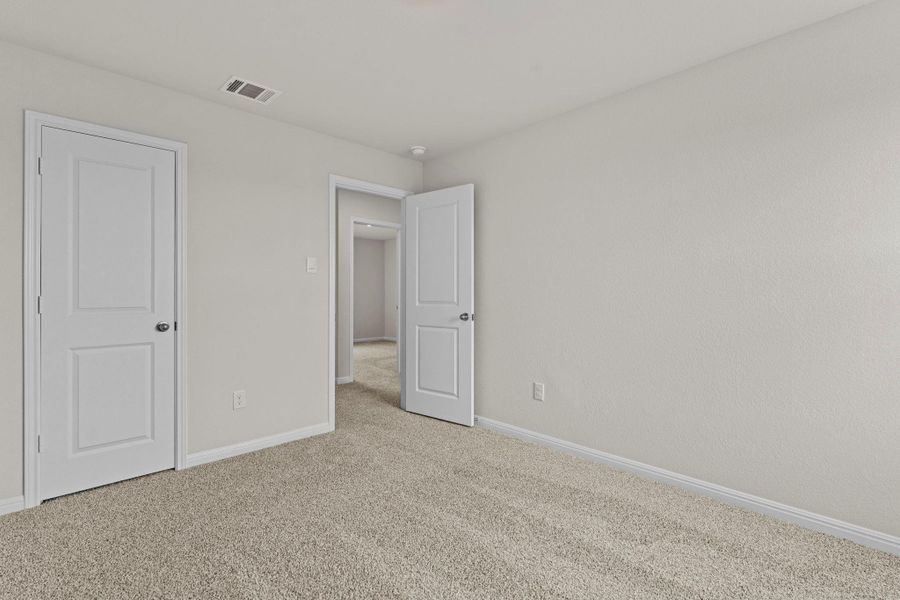 Spacious, unfurnished interior of a new home in Whisper South, San Marcos (Image 33).