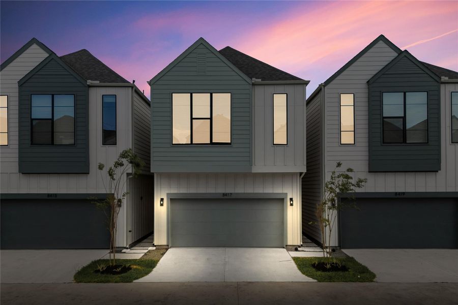 Evenings at Pech Landing, where clean design meets a warm, inviting presence. Evenings at Pech Landing, where clean design meets a warm, inviting presence.