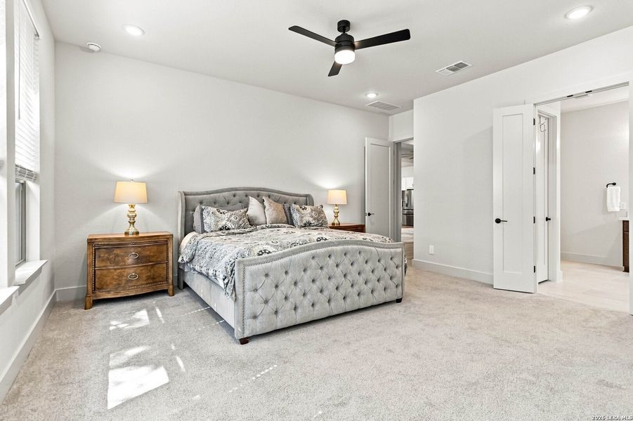 Furnished interior view inside a new home in Ventana - 60', Bulverde (Image 21).