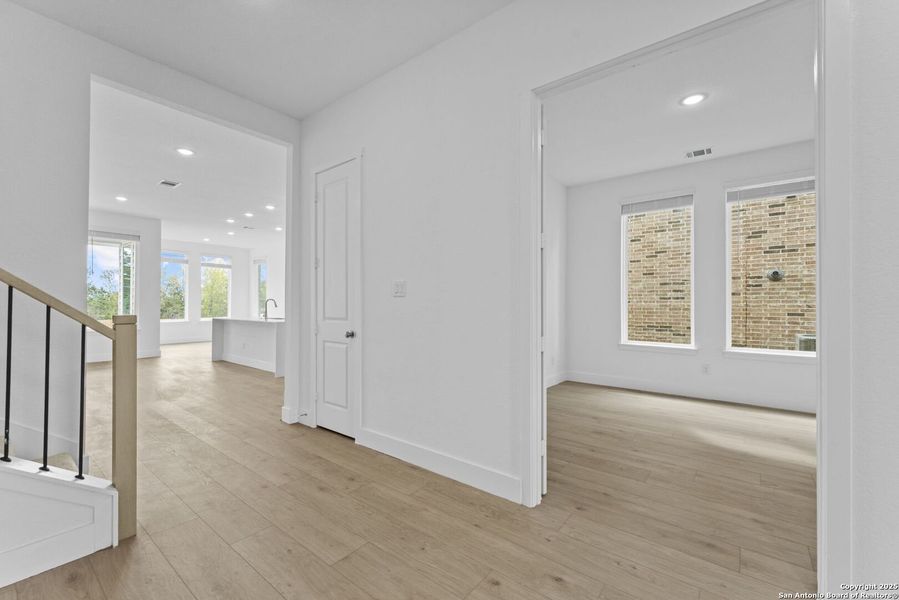 Spacious, unfurnished interior of a new home in , New Braunfels (Image 21).