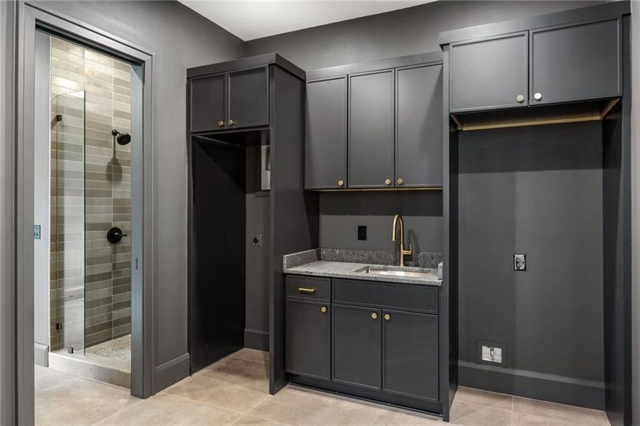 Furnished interior view inside a new home in , Sandy Springs (Image 17).