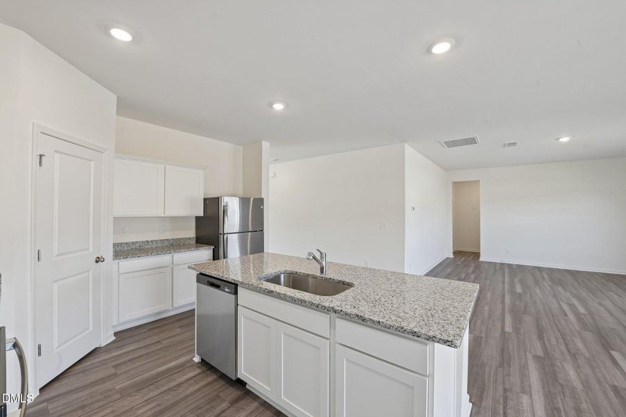 18-web-or-mls-Quarry Rd 547-S2105-014 18-web-or-mls-Quarry Rd 547-S2105-014