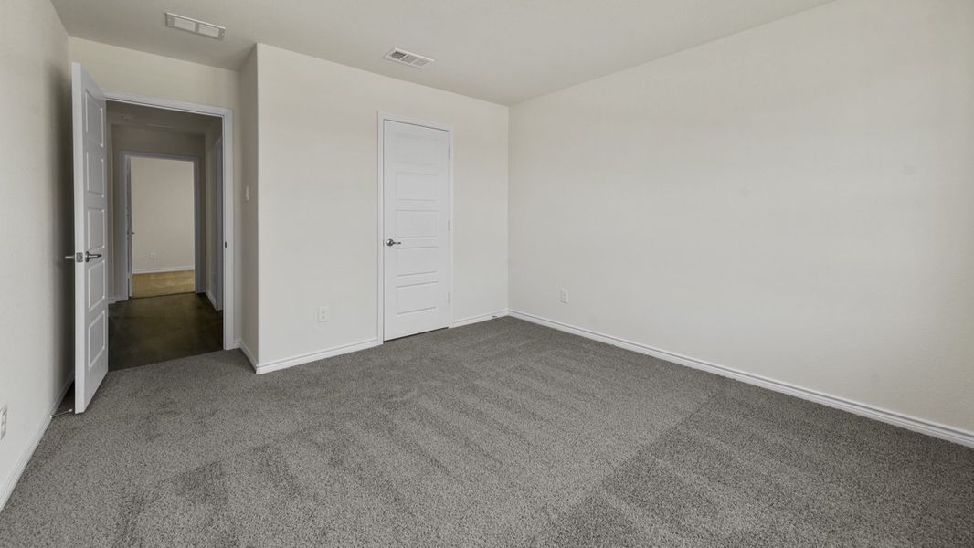 Spacious, unfurnished interior of a new home in Liberty Crossing, Royse City (Image 26).