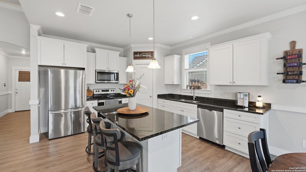 Furnished interior view inside a new home in , La Vernia (Image 7).