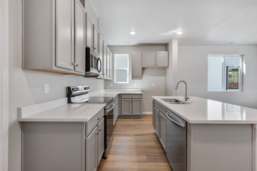 Furnished interior view inside a new home in Spring Valley, Longmont (Image 9).