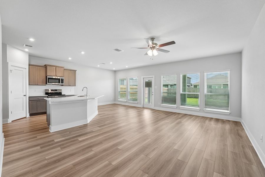 Spacious, unfurnished interior of a new home in North Point, Temple (Image 10). Spacious, unfurnished interior of a new home in North Point, Temple (Image 10).