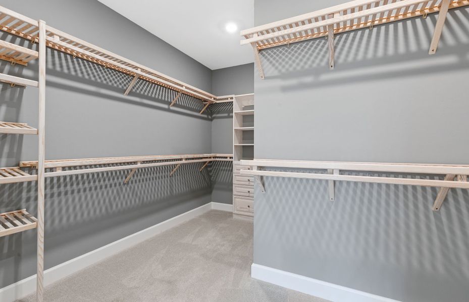 Spacious, unfurnished interior of a new home in BeachWalk by Manasota Key, Englewood (Image 17).