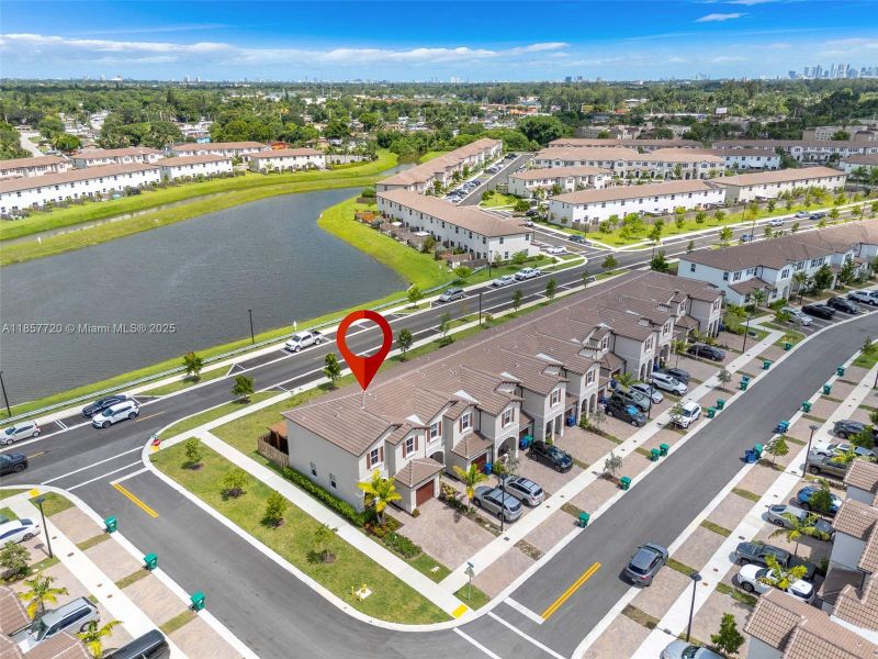 Image 33 of a home in .