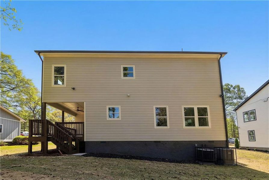 Exterior details and patio area of a home in , Decatur (Image 4).