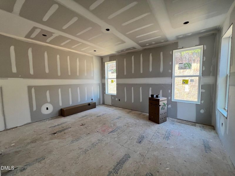 primary bed primary bed