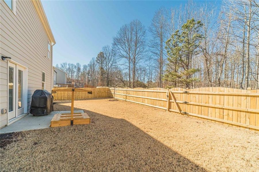 Exterior details and patio area of a home in , Dawsonville (Image 4).