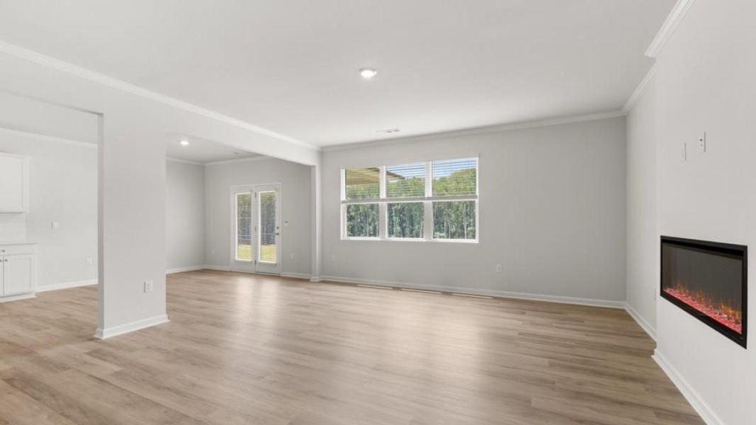 Spacious, unfurnished interior of a new home in Grandview at Lanier, Dawsonville (Image 26).