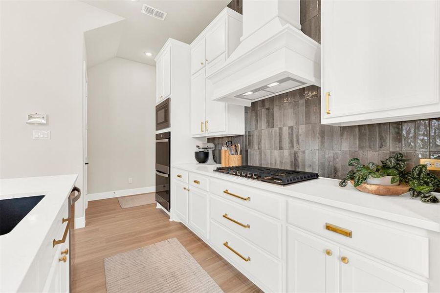 Furnished interior view inside a new home in , Frisco (Image 26).