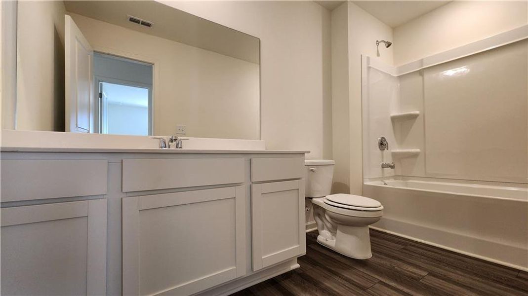 Furnished interior view inside a new home in Casteel, Bethlehem (Image 5).