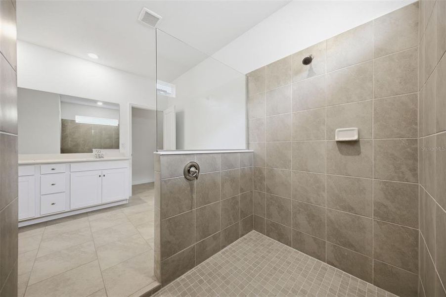 Furnished interior view inside a new home in Rye Ranch, Parrish (Image 7).