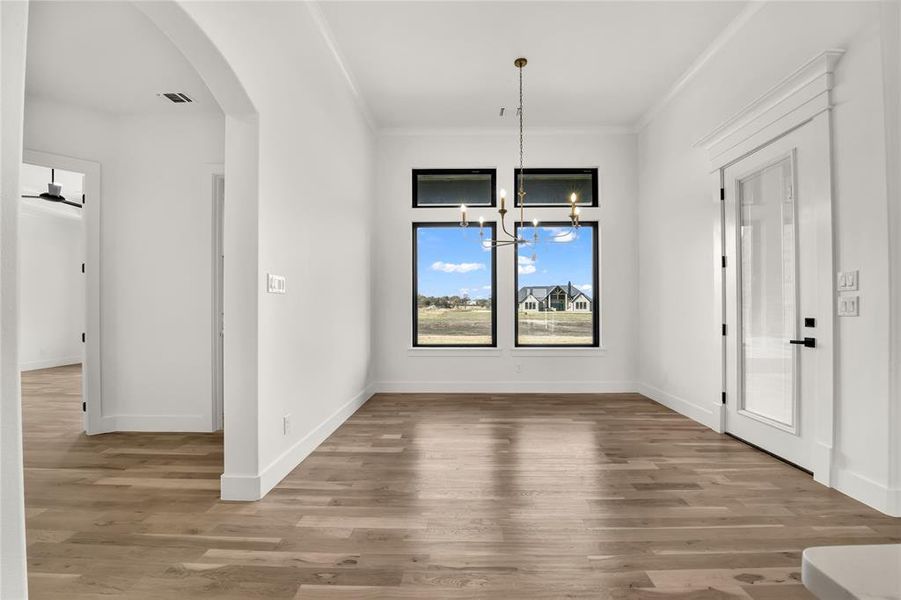 Spacious, unfurnished interior of a new home in , Aledo (Image 21).