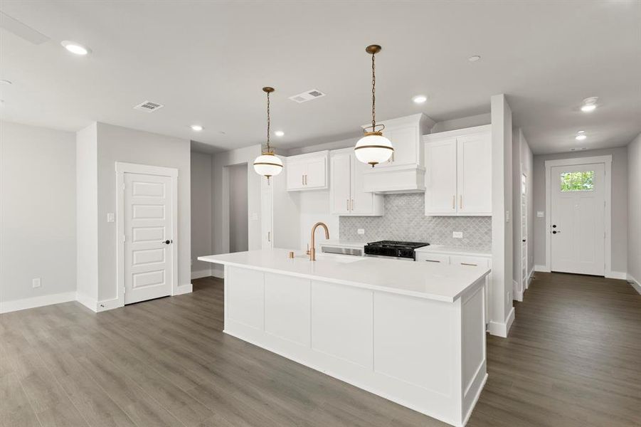 06. 2904 Wheelhouse - Kitchen (2) 06. 2904 Wheelhouse - Kitchen (2)