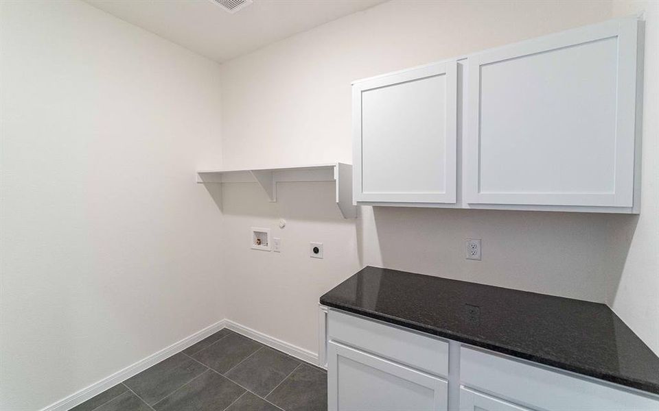 Furnished interior view inside a new home in Travis Ranch, Forney (Image 6). Furnished interior view inside a new home in Travis Ranch, Forney (Image 6).