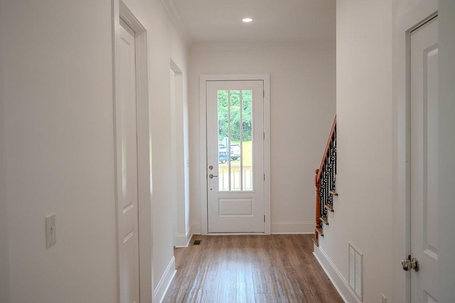 Spacious, unfurnished interior of a new home in , Atlanta (Image 27).