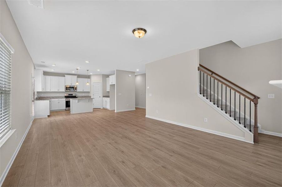 Spacious, unfurnished interior of a new home in Jones Ridge, Dallas (Image 77). Spacious, unfurnished interior of a new home in Jones Ridge, Dallas (Image 77).