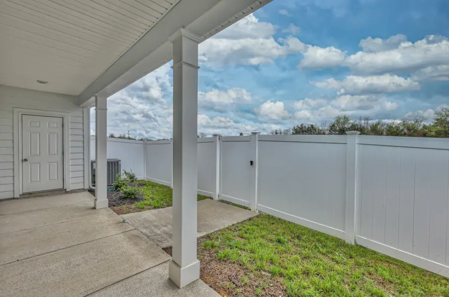 Exterior details and patio area of a home in Jackson Towne, Murfreesboro (Image 15).