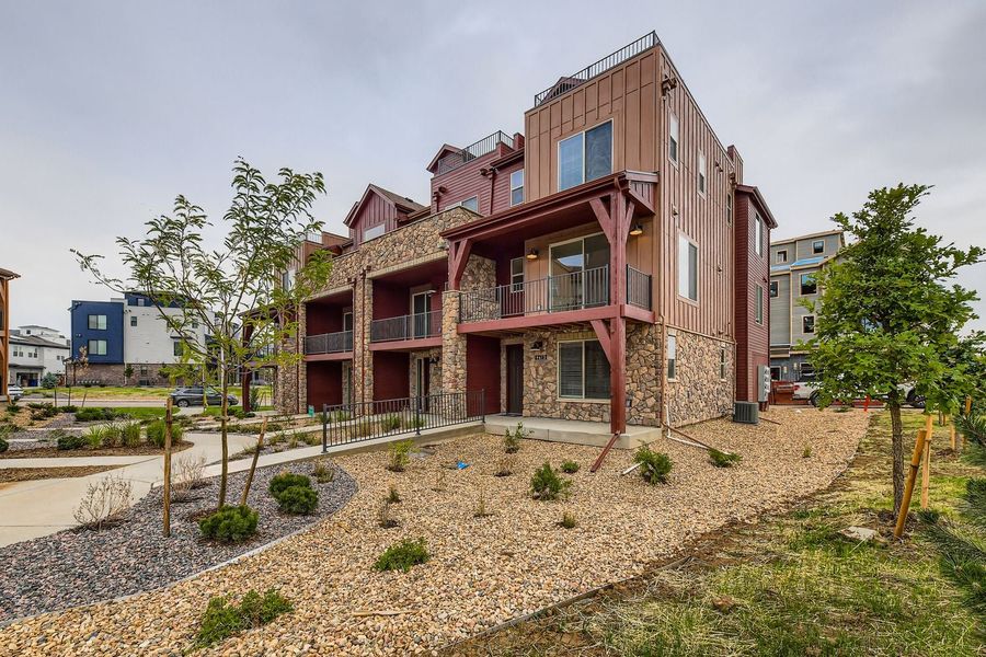 4br New Home in Littleton, CO.  - Slide 2