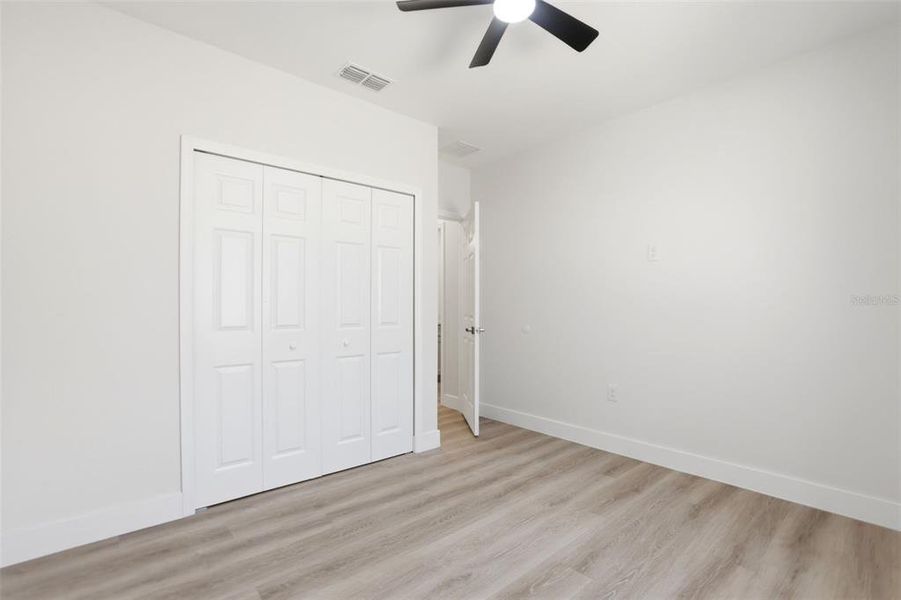 Spacious, unfurnished interior of a new home in , Leesburg (Image 21).
