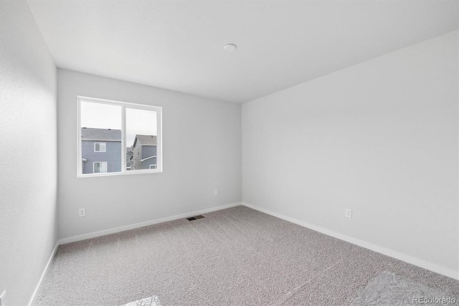 Spacious, unfurnished interior of a new home in Farmlore, Brighton (Image 22).