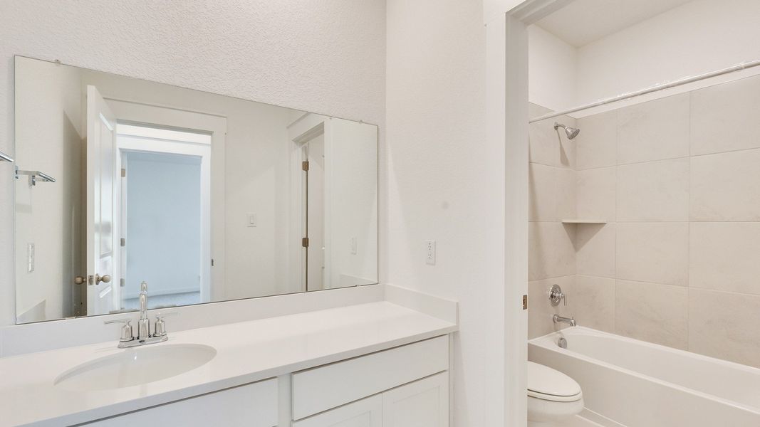 Furnished interior view inside a new home in Creeks Crossing, Elgin (Image 21).