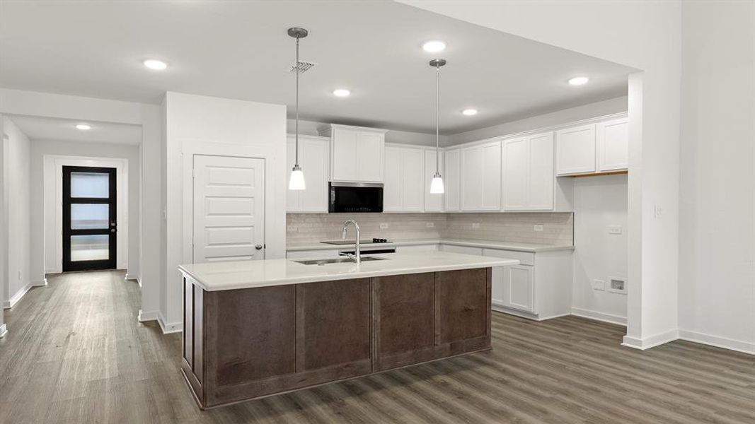 09. 1504 Edgeway - Kitchen (2) 09. 1504 Edgeway - Kitchen (2)