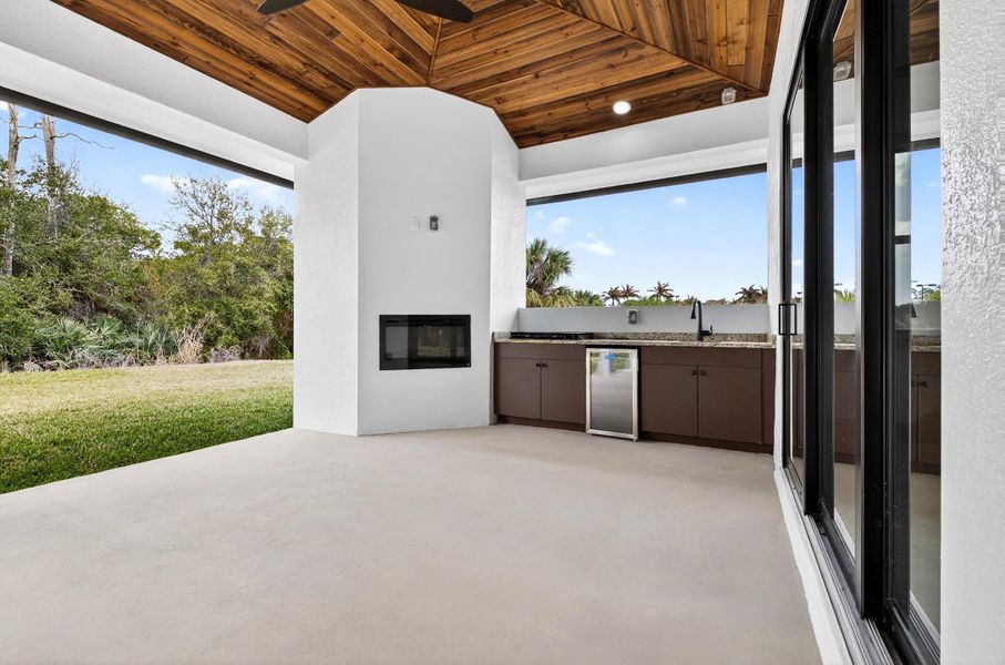 CM MEDIA-39 CM MEDIA-39