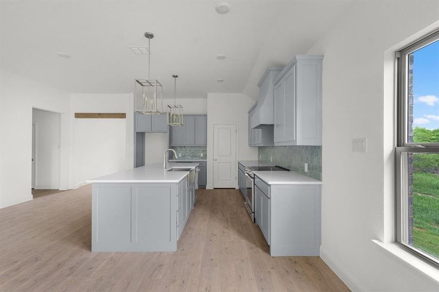 Furnished interior view inside a new home in , Weatherford (Image 9).